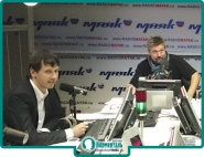 Большая иллюстрация к новости «Александр Кондрашов на радио «Маяк»: лишний вес — любви не помеха?»